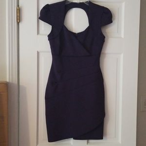 Holiday!NWT Guess Bodycon Sweetheart Style Dress 2